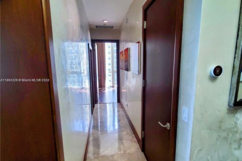 Condominio en venta en Sunny Isles Beach, Florida, 3 dormitorios, 257.15 m2 № 2012263 - foto 28