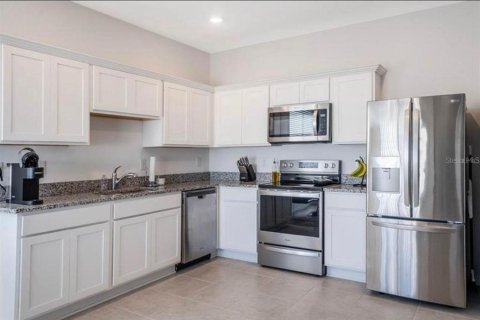 Adosado en alquiler en Davenport, Florida, 3 dormitorios, 130.43 m2 № 1808450 - foto 3