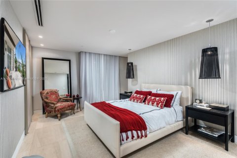 Condo in Miami Beach, Florida, 4 bedrooms  № 2016094 - photo 24