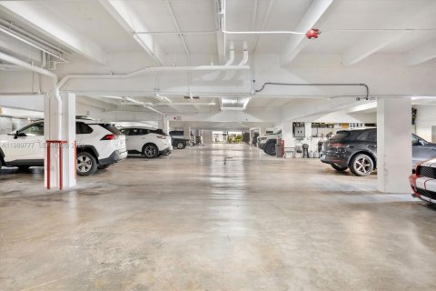 Condominio en venta en North Miami Beach, Florida, 2 dormitorios, 124.95 m2 № 2057550 - foto 28