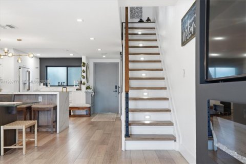 Condominio en venta en North Miami Beach, Florida, 2 dormitorios, 124.95 m2 № 2057550 - foto 8