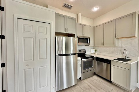 Casa en alquiler en Orlando, Florida, 1 dormitorio, 39.3 m2 № 1901134 - foto 5