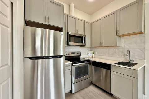 Casa en alquiler en Orlando, Florida, 1 dormitorio, 39.3 m2 № 1901134 - foto 4