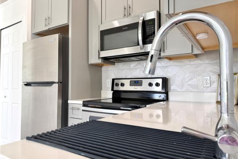Casa en alquiler en Orlando, Florida, 1 dormitorio, 39.3 m2 № 1901134 - foto 12