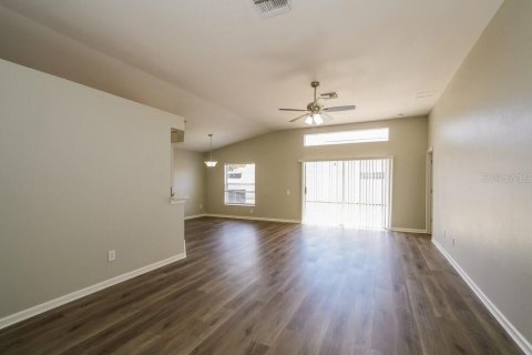 House in Riverview, Florida 3 bedrooms, 141.68 sq.m. № 2216507 - photo 5