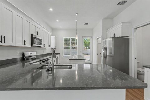 Propiedad comercial en venta en Lakeland, Florida, 6 dormitorios, 336.03 m2 № 2225138 - foto 9