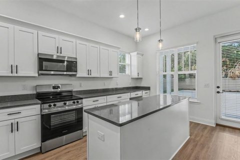 Propiedad comercial en venta en Lakeland, Florida, 6 dormitorios, 336.03 m2 № 2225138 - foto 10