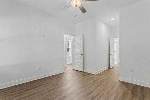 Propiedad comercial en venta en Lakeland, Florida, 6 dormitorios, 336.03 m2 № 2225138 - foto 28