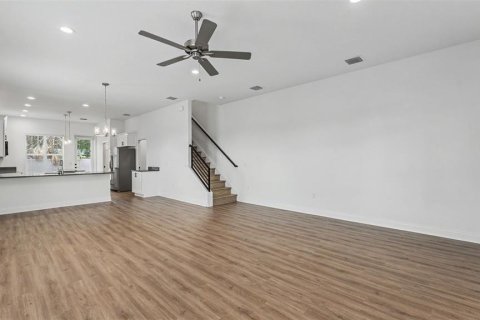 Propiedad comercial en venta en Lakeland, Florida, 6 dormitorios, 336.03 m2 № 2225138 - foto 3