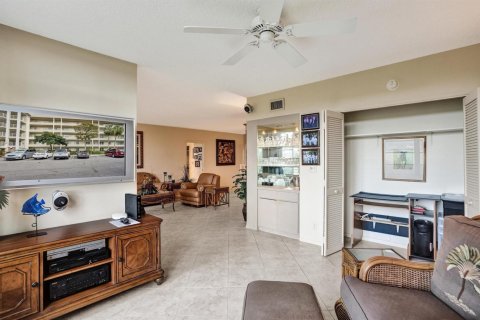 Copropriété à vendre à Pompano Beach, Floride: 3 chambres, 150.5 m2 № 2179770 - photo 30
