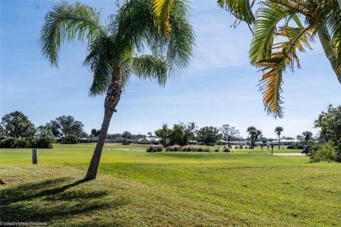 Copropriété à louer à Punta Gorda, Floride: 2 chambres, 94.48 m2 № 826387 - photo 18