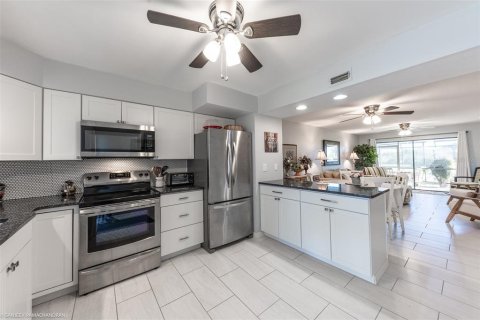 Copropriété à louer à Punta Gorda, Floride: 2 chambres, 94.48 m2 № 826387 - photo 9