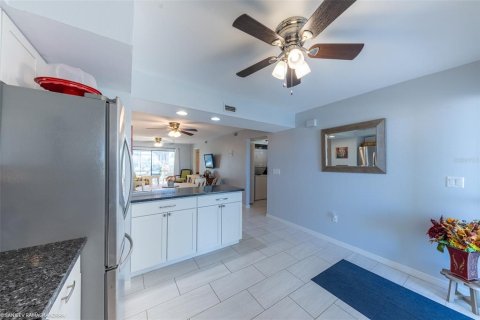 Copropriété à louer à Punta Gorda, Floride: 2 chambres, 94.48 m2 № 826387 - photo 13