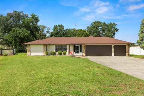 Casa en Lakeland, Florida 3 dormitorios, 190.91 m2 № 2151604