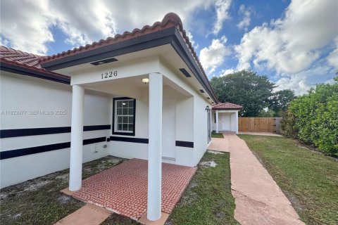 Propiedad comercial en venta en Miami, Florida, 284.65 m2 № 1982702 - foto 3