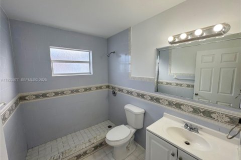 Propiedad comercial en venta en Miami, Florida, 284.65 m2 № 1982702 - foto 15