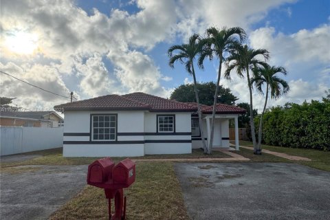 Propiedad comercial en venta en Miami, Florida, 284.65 m2 № 1982702 - foto 4