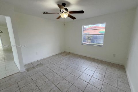 Propiedad comercial en venta en Miami, Florida, 284.65 m2 № 1982702 - foto 26