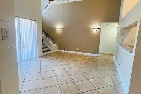 Copropriété à vendre à Miami, Floride: 2 chambres, 100.71 m2 № 2416079 - photo 24