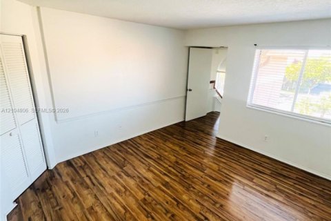 Copropriété à vendre à Miami, Floride: 2 chambres, 100.71 m2 № 2416079 - photo 18