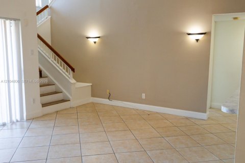 Copropriété à vendre à Miami, Floride: 2 chambres, 100.71 m2 № 2416079 - photo 29
