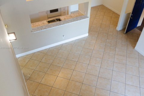 Copropriété à vendre à Miami, Floride: 2 chambres, 100.71 m2 № 2416079 - photo 7