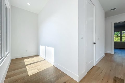 Casa en venta en Orlando, Florida, 4 dormitorios, 381.92 m2 № 1549336 - foto 18