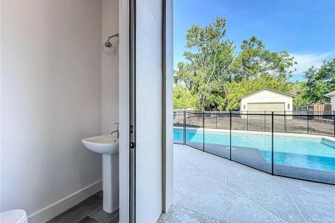 Casa en venta en Orlando, Florida, 4 dormitorios, 381.92 m2 № 1549336 - foto 29