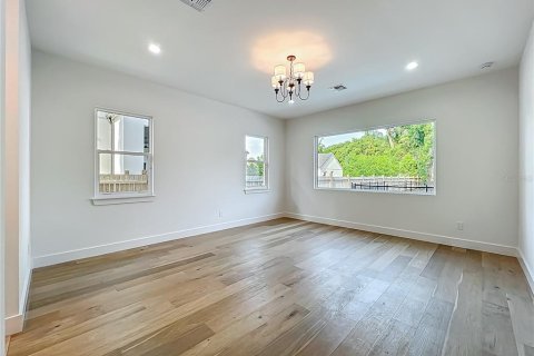 Casa en venta en Orlando, Florida, 4 dormitorios, 381.92 m2 № 1549336 - foto 13
