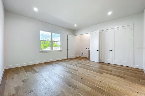 Casa en venta en Orlando, Florida, 4 dormitorios, 381.92 m2 № 1549336 - foto 21