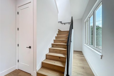 Casa en venta en Orlando, Florida, 4 dormitorios, 381.92 m2 № 1549336 - foto 17