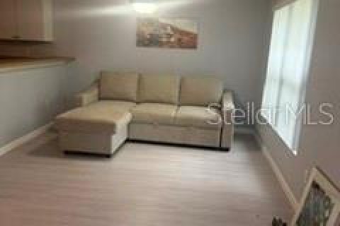 House in Ocala, Florida 2 bedrooms, 1439.15 sq.m. № 2214185 - photo 9