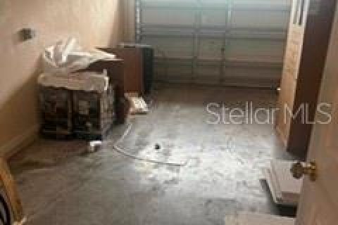 House in Ocala, Florida 2 bedrooms, 1439.15 sq.m. № 2214185 - photo 11
