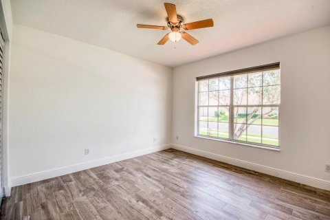House in Jupiter, Florida 3 bedrooms, 153.1 sq.m. № 2187133 - photo 21