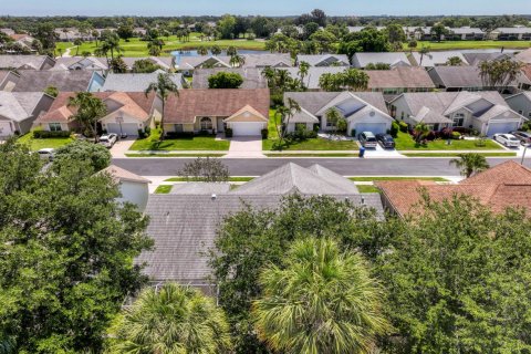 House in Jupiter, Florida 3 bedrooms, 153.1 sq.m. № 2187133 - photo 30