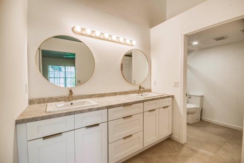 House in Jupiter, Florida 3 bedrooms, 153.1 sq.m. № 2187133 - photo 9