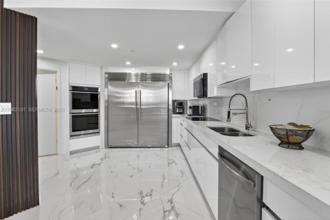 Купить кондоминиум в Авентура, Флорида 3 спальни, 229.47м2, № 2046851 - фото 17