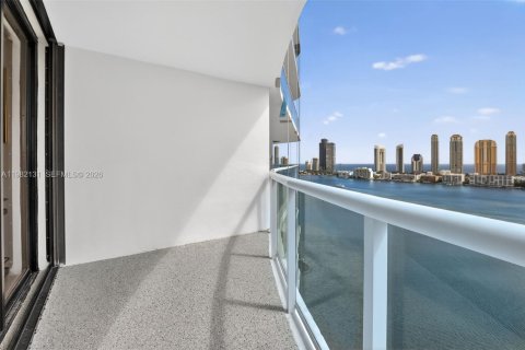 Купить кондоминиум в Авентура, Флорида 3 спальни, 229.47м2, № 2046851 - фото 10