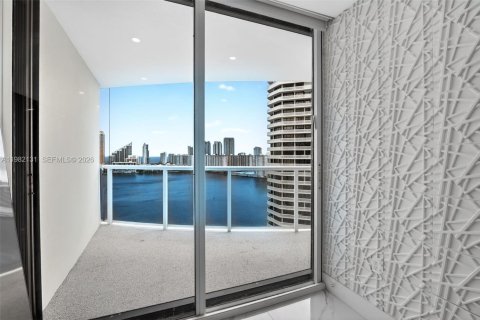 Купить кондоминиум в Авентура, Флорида 3 спальни, 229.47м2, № 2046851 - фото 23