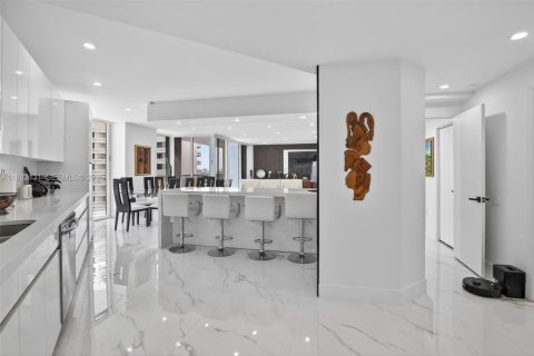 Купить кондоминиум в Авентура, Флорида 3 спальни, 229.47м2, № 2046851 - фото 20