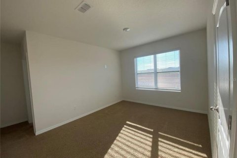 House in Kissimmee, Florida 5 bedrooms, 241.64 sq.m. № 1755023 - photo 13