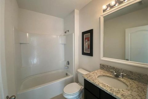 House in Kissimmee, Florida 5 bedrooms, 241.64 sq.m. № 1755023 - photo 8