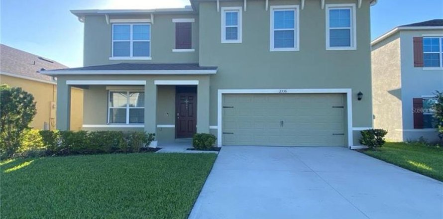 Casa en Kissimmee, Florida 5 dormitorios, 241.64 m2 № 1755023