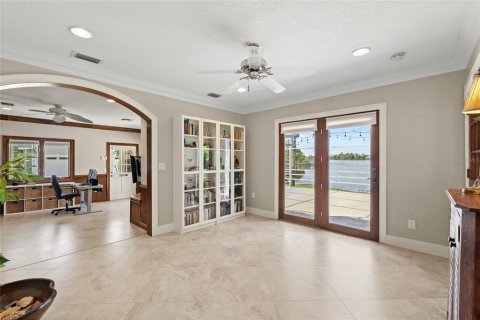 Villa ou maison à vendre à Chuluota, Floride: 5 chambres, 383.5 m2 № 2148140 - photo 20