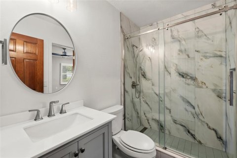 Villa ou maison à vendre à Chuluota, Floride: 5 chambres, 383.5 m2 № 2148140 - photo 28