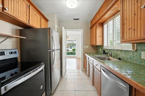 House in Winter Park, Florida 3 bedrooms, 125.33 sq.m. № 1887128 - photo 7