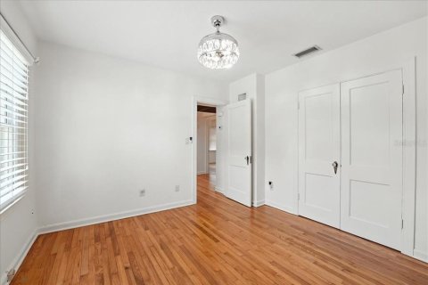 House in Winter Park, Florida 3 bedrooms, 125.33 sq.m. № 1887128 - photo 13