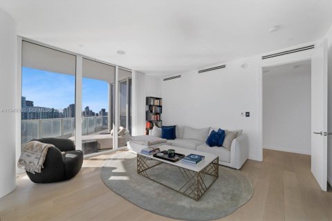 Condo in Miami, Florida, 4 bedrooms № 2153028 - photo 27