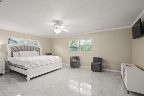 Villa ou maison à vendre à Haines City, Floride: 4 chambres, 217.58 m2 № 1784316 - photo 17