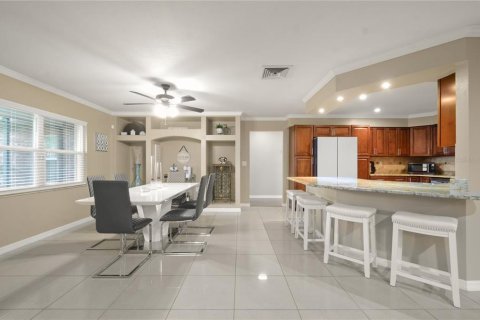 Villa ou maison à vendre à Haines City, Floride: 4 chambres, 217.58 m2 № 1784316 - photo 11